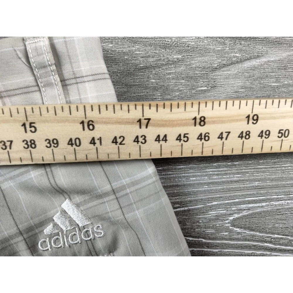 Adidas Shorts Mens 32 Tan Plaid Casual Summer Outdoors Sports Golf Logo Men - Picture 5 of 9
